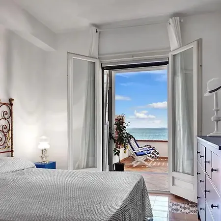 Raffaela's House - Apartman
